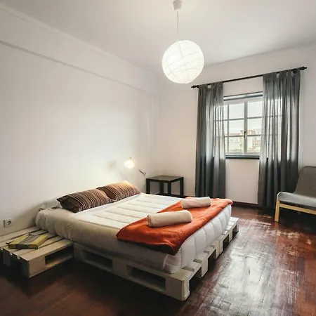 Best Houses 25: Charming Apartment, Great Location *
